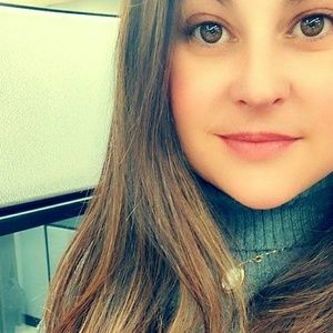 Meet your Posher, Dominique